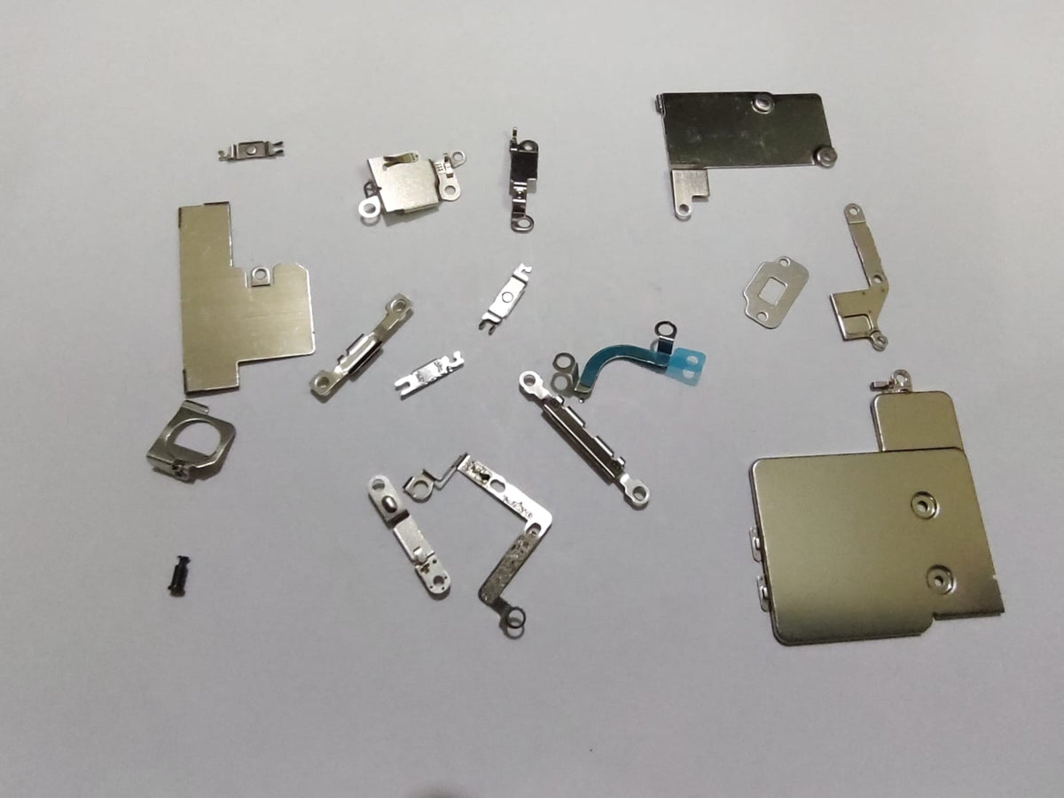 iPhone13MiniInnerParts.